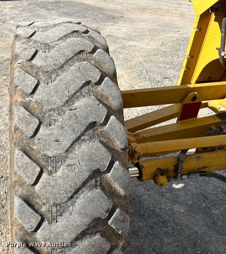 image for item LK9612 2012 Caterpillar 120M2  motor grader