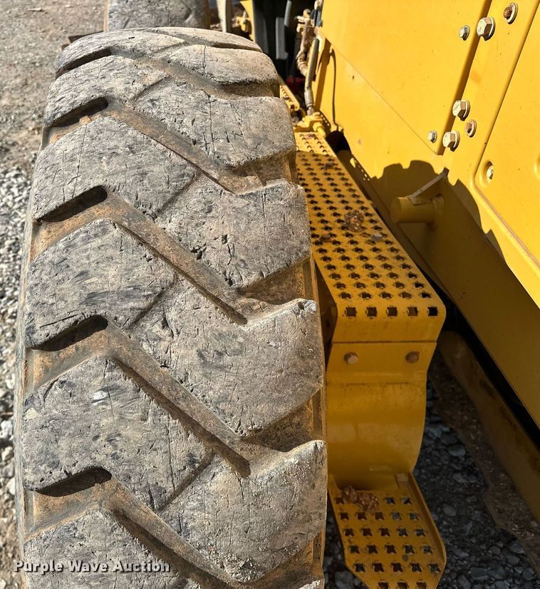 image for item LK9612 2012 Caterpillar 120M2  motor grader