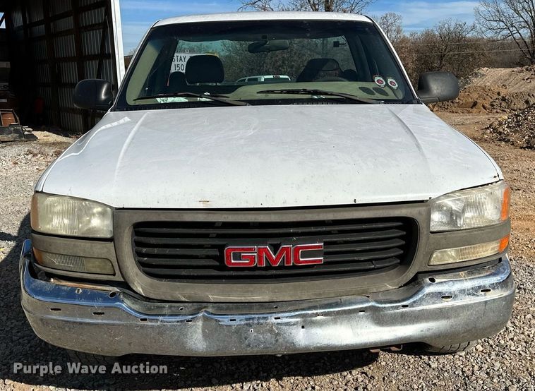 image for item LK9613 2002 GMC Sierra 1500  pickup truck