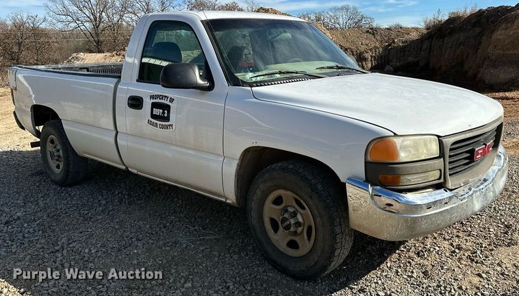 image for item LK9613 2002 GMC Sierra 1500  pickup truck