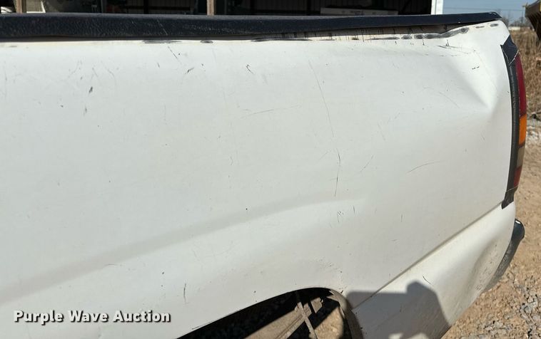 image for item LK9613 2002 GMC Sierra 1500  pickup truck