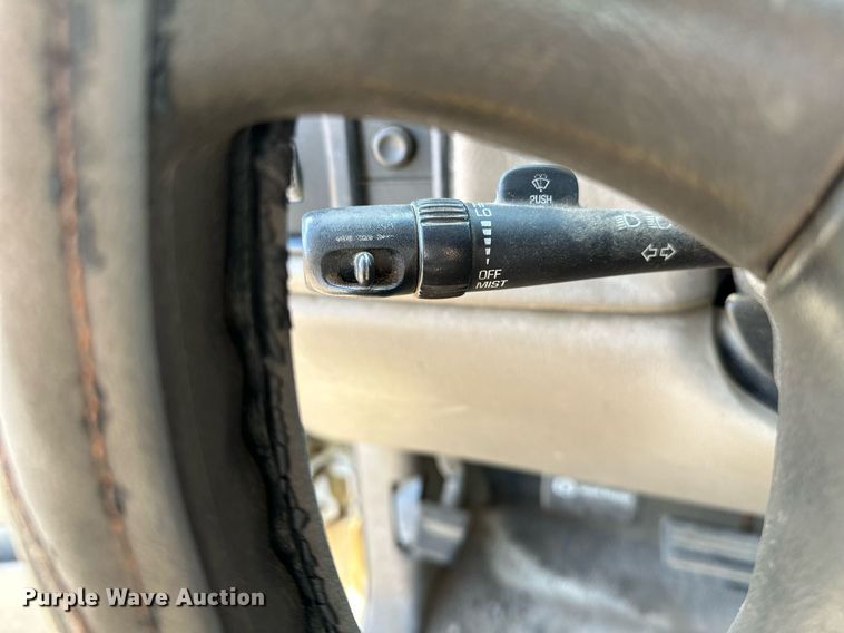 image for item LK9613 2002 GMC Sierra 1500  pickup truck