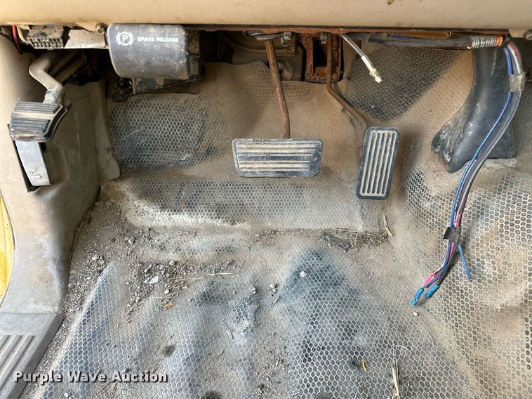 image for item LK9613 2002 GMC Sierra 1500  pickup truck