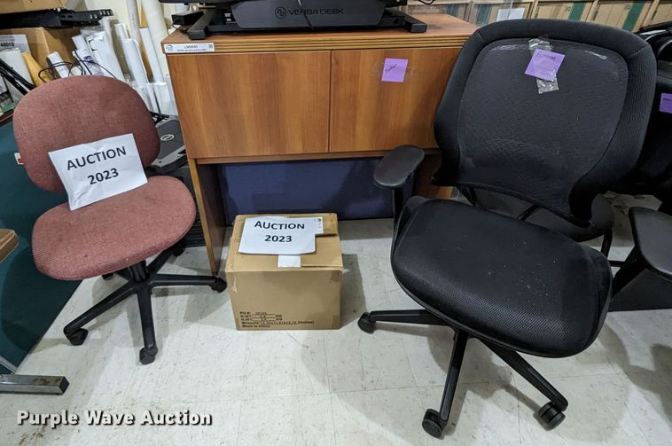 image for item LM9895 Office supplies