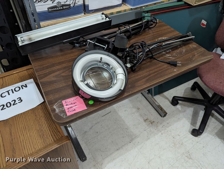 image for item LM9895 Office supplies