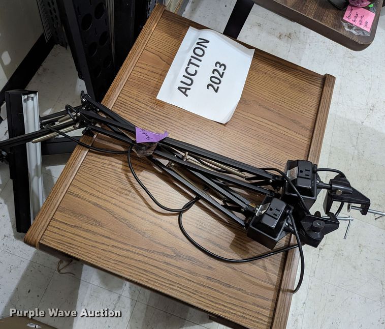 image for item LM9895 Office supplies