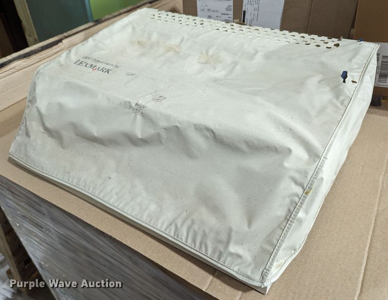 image for item LM9904 IBM Lexmark wheelwriter 3000  typewriter