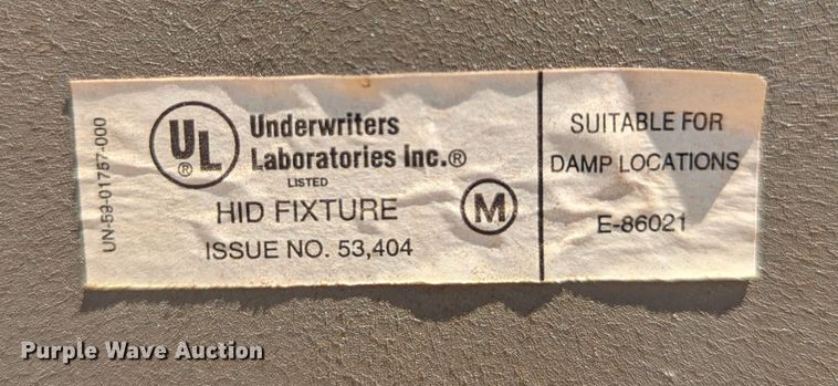 image for item LM9938 (8) light fixtures