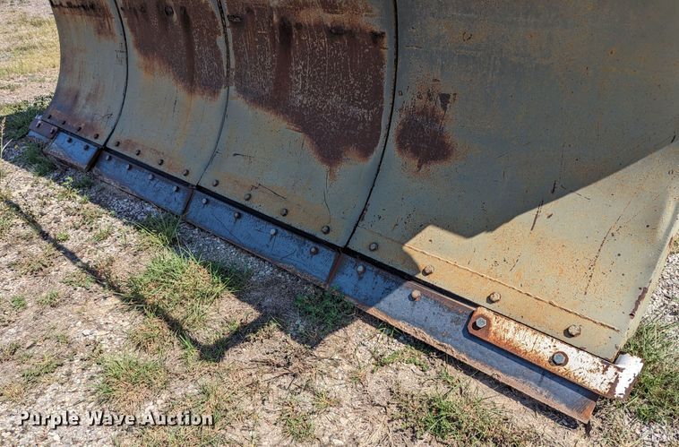 image for item LM9975 Viking Cives R1084ST  11'W snow plow