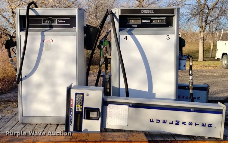 image for item LN9879 (2) Wyane fuel pumps