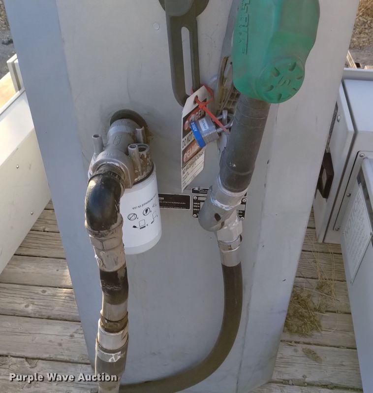 image for item LN9879 (2) Wyane fuel pumps