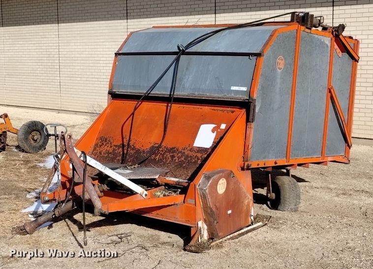 image for item LN9882 Jacobsen 720  turf sweeper