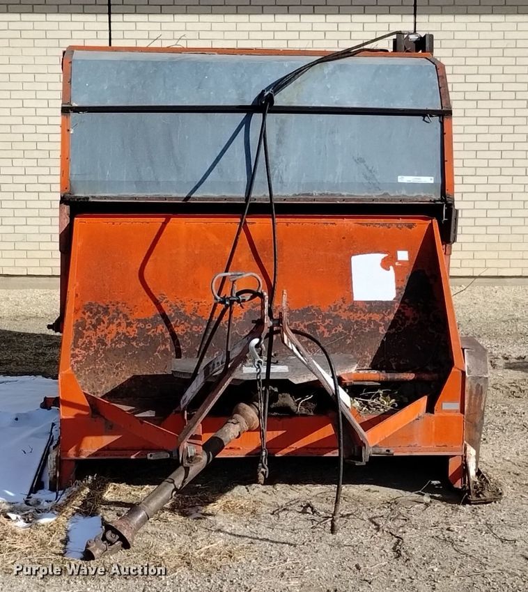 image for item LN9882 Jacobsen 720  turf sweeper