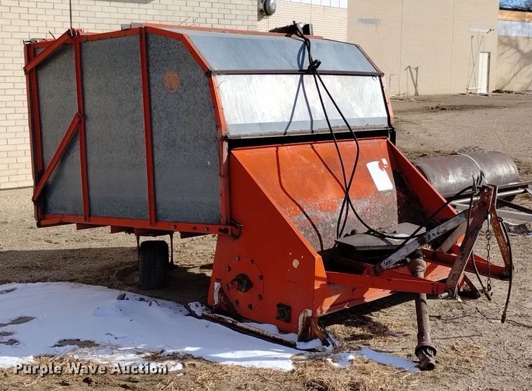 image for item LN9882 Jacobsen 720  turf sweeper