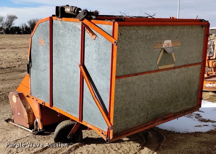 image for item LN9882 Jacobsen 720  turf sweeper