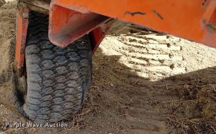 image for item LN9882 Jacobsen 720  turf sweeper