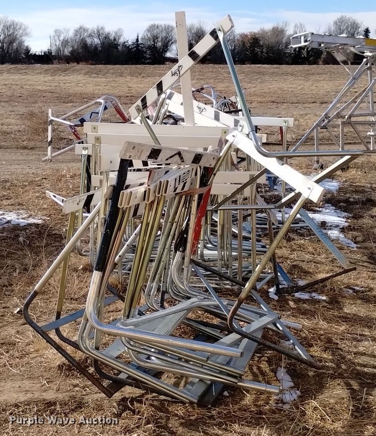 image for item LN9885 (50) track and field hurdles