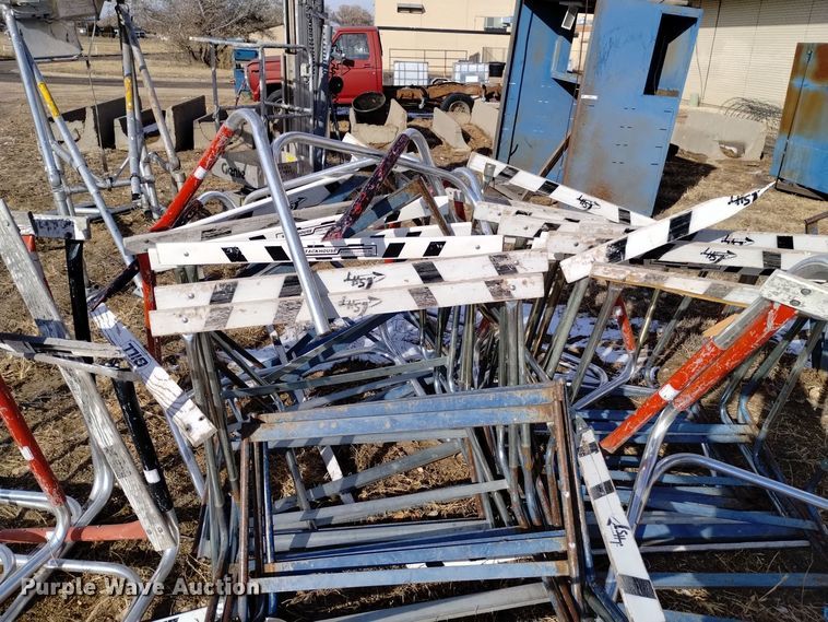 image for item LN9885 (50) track and field hurdles