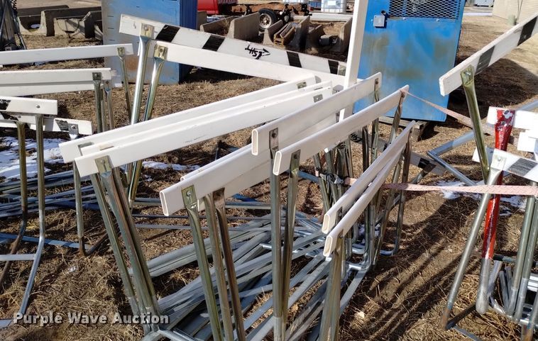 image for item LN9885 (50) track and field hurdles