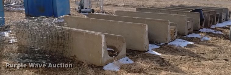 image for item LN9887 Livestock equipment