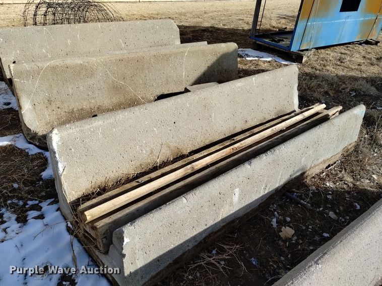 image for item LN9887 Livestock equipment