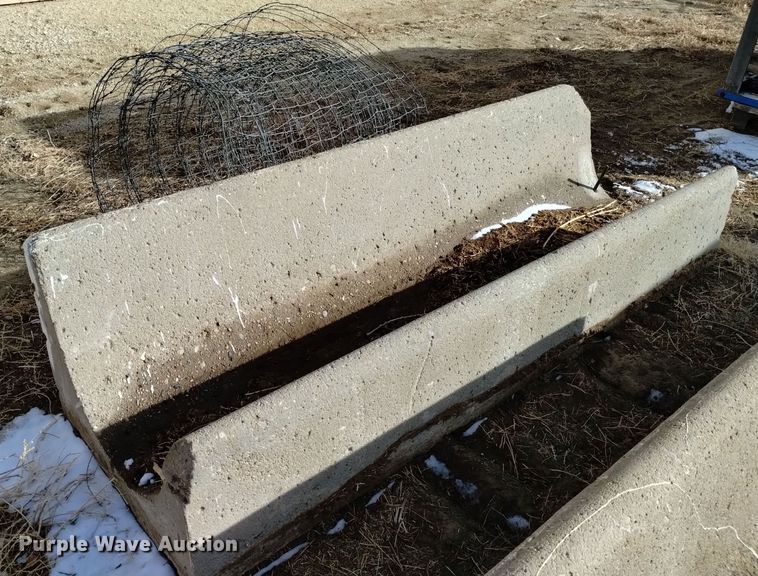 image for item LN9887 Livestock equipment