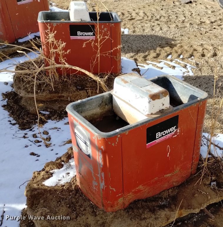 image for item LN9887 Livestock equipment