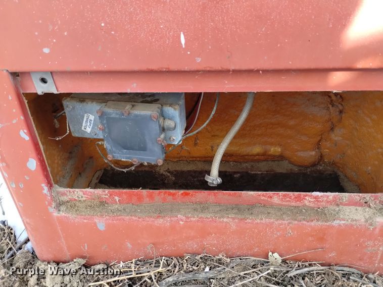 image for item LN9887 Livestock equipment