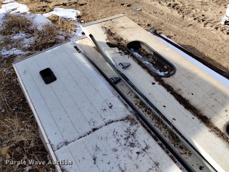 image for item LN9888 Raynor  garage door