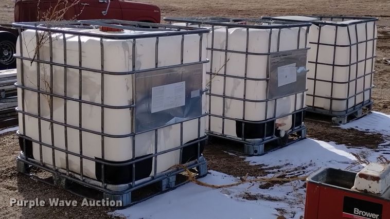 image for item LN9889 (3) poly totes