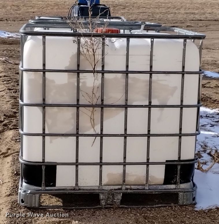 image for item LN9889 (3) poly totes