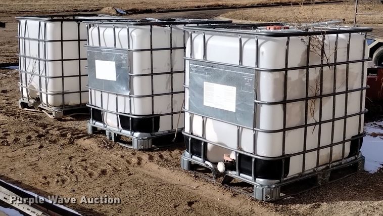 image for item LN9889 (3) poly totes