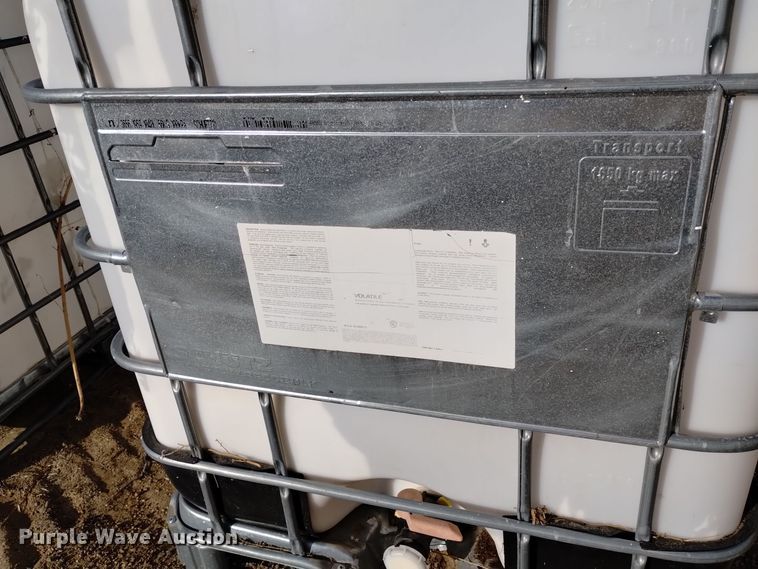 image for item LN9889 (3) poly totes