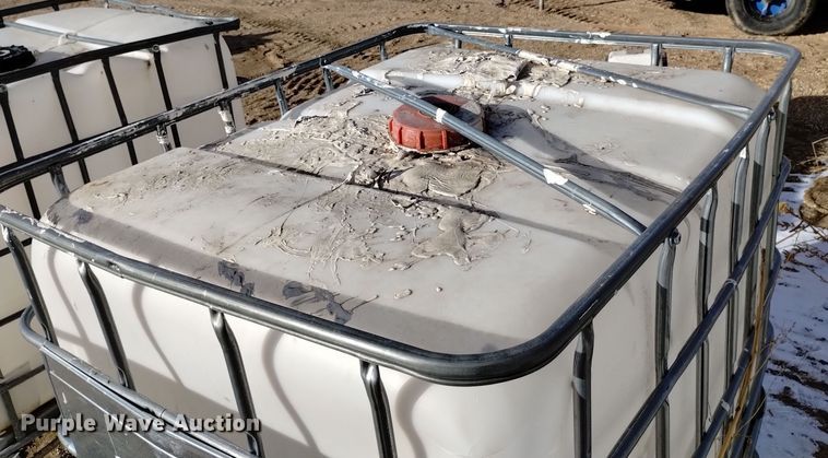 image for item LN9889 (3) poly totes