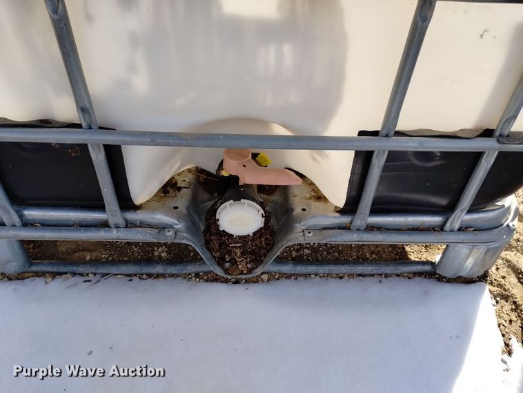 image for item LN9889 (3) poly totes