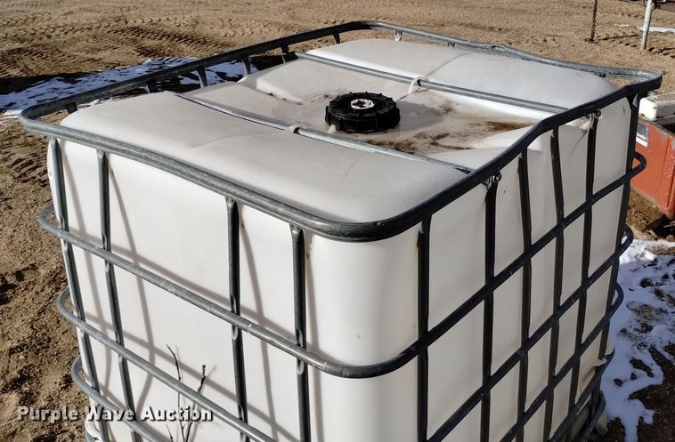 image for item LN9889 (3) poly totes