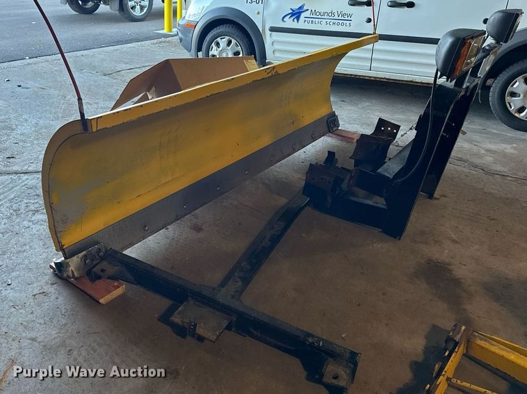 image for item LO9328 9' W snow plow