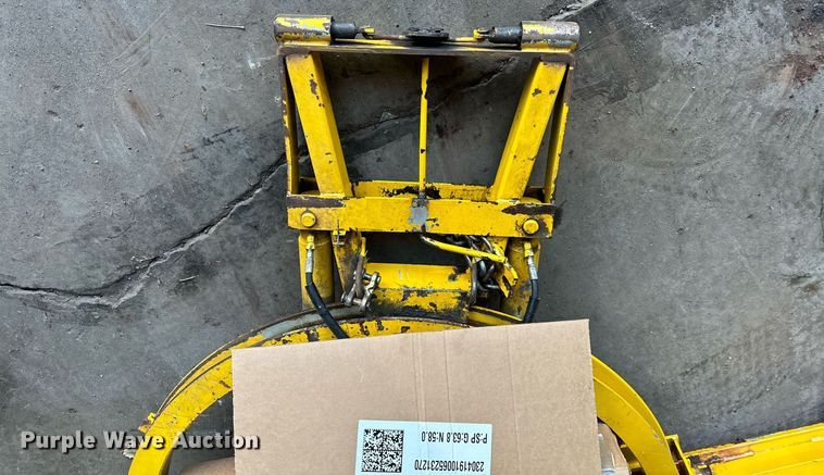 image for item LO9328 9' W snow plow