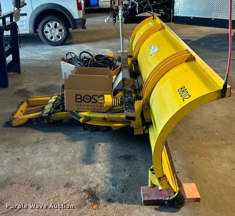 image for item LO9329 9' W snow plow