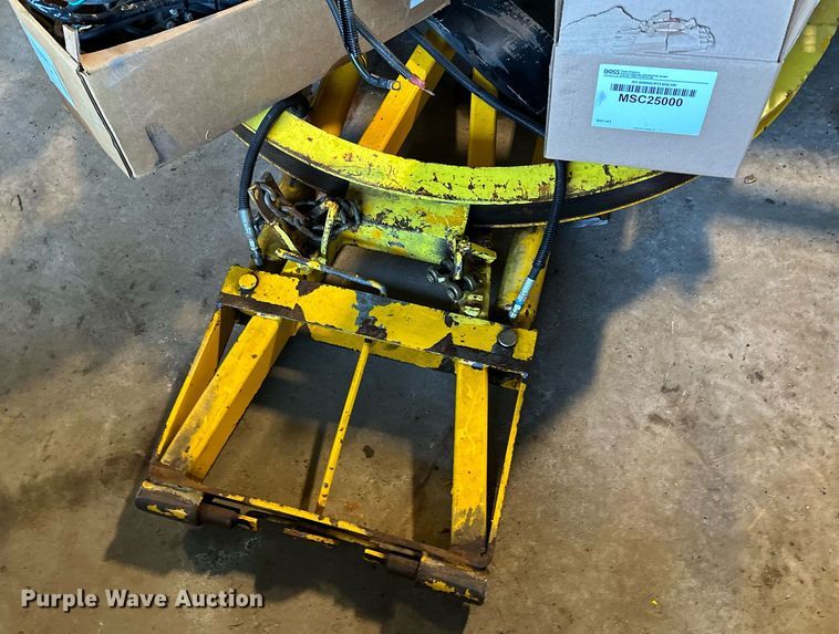 image for item LO9329 9' W snow plow