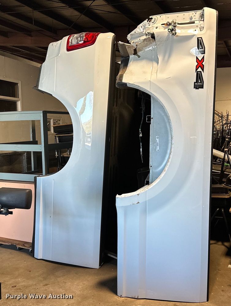 image for item LO9330 (2) truck beds