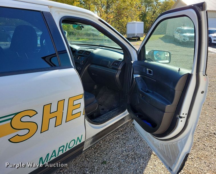 image for item LO9847 2017 Ford Explorer Police Interceptor  SUV