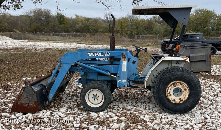 image for item LV9203 New Holland 1620  MFWD tractor