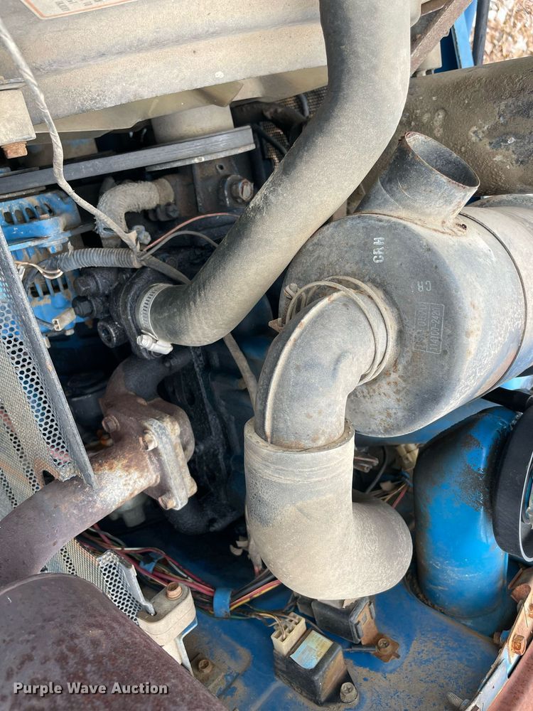 image for item LV9203 New Holland 1620  MFWD tractor