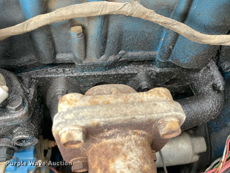 image for item LV9203 New Holland 1620  MFWD tractor