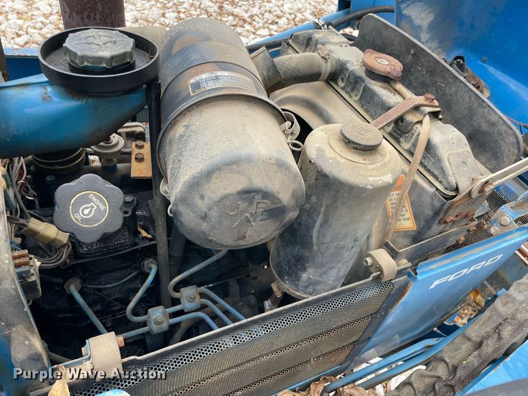 image for item LV9203 New Holland 1620  MFWD tractor