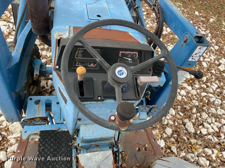 image for item LV9203 New Holland 1620  MFWD tractor