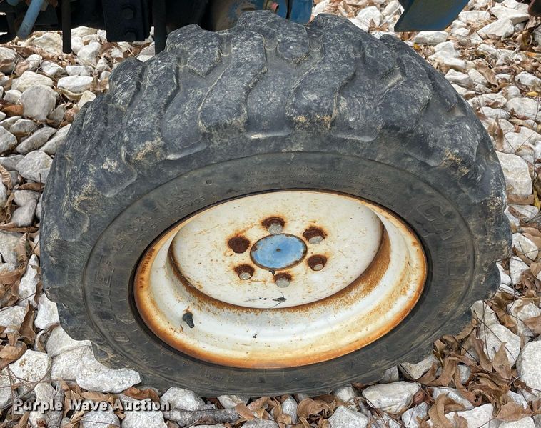 image for item LV9203 New Holland 1620  MFWD tractor