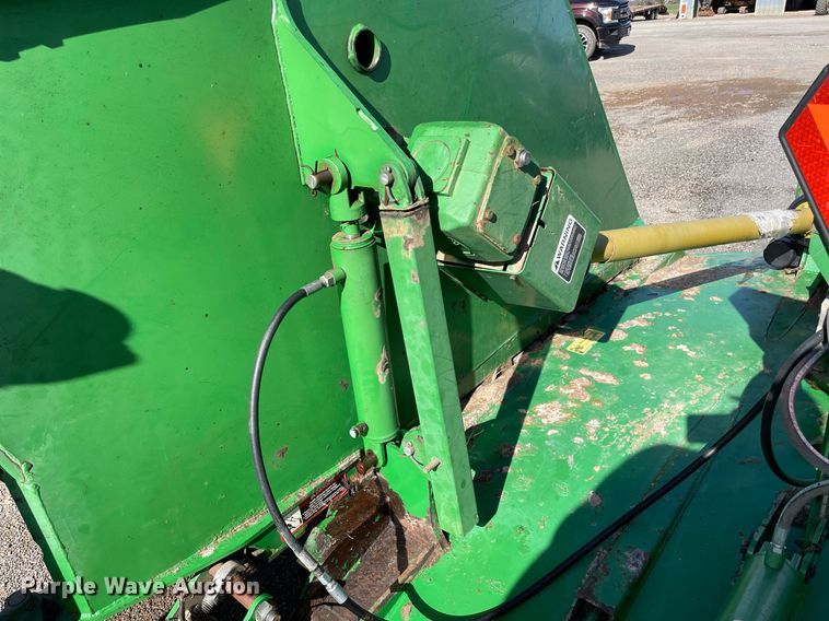 image for item LV9213 John Deere CX15  batwing rotary mower