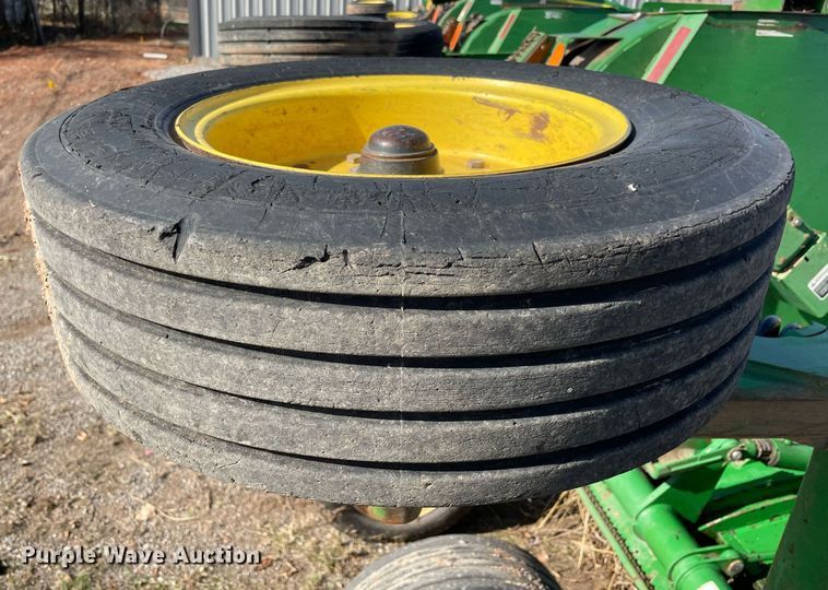 image for item LV9213 John Deere CX15  batwing rotary mower